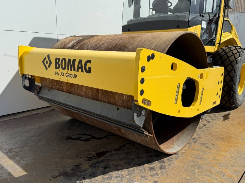 Rodillo Bomag BW211DH-5 - German Machine / Only 1311 Hours: foto 17