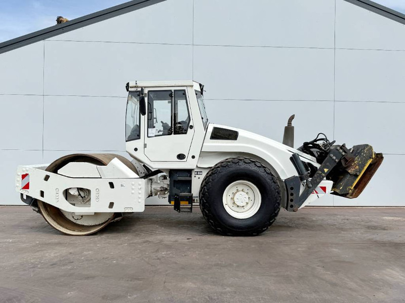Bomag BW213DH-4 - Extra Vibrating Plate / EVIB/BVC - Rodillo: foto 2 Bomag BW213DH-4 - Extra Vibrating Plate / EVIB/BVC - Rodillo: foto 2
