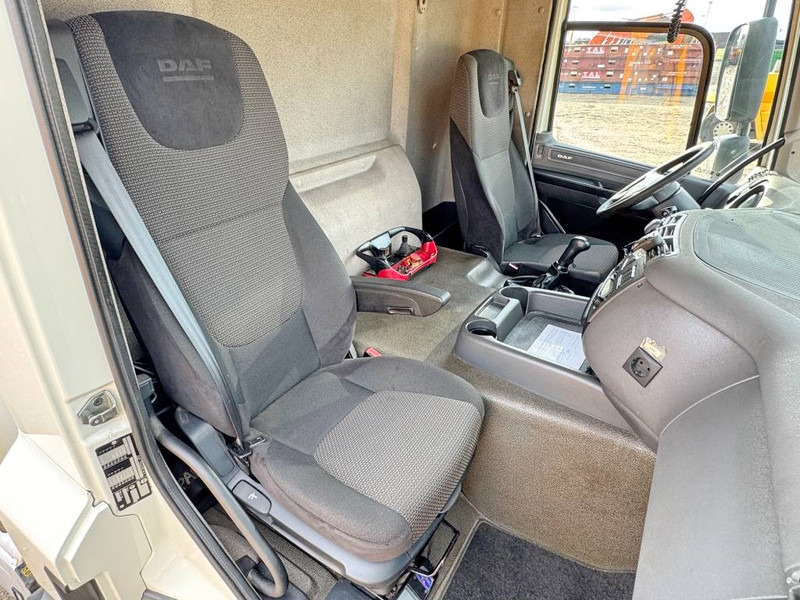 Camión grúa DAF CF400 17 Meter Palfinger Crane + Trailer: foto 7 Camión grúa DAF CF400 17 Meter Palfinger Crane + Trailer: foto 7