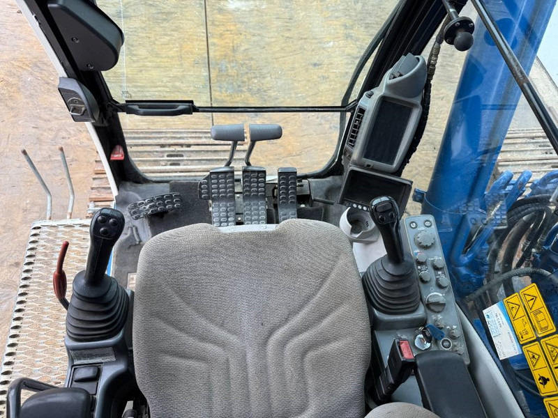 Excavadora de cadenas Hitachi ZX250LC-6 - Hammer Lines / Isuzu Engine: foto 9 Excavadora de cadenas Hitachi ZX250LC-6 - Hammer Lines / Isuzu Engine: foto 9