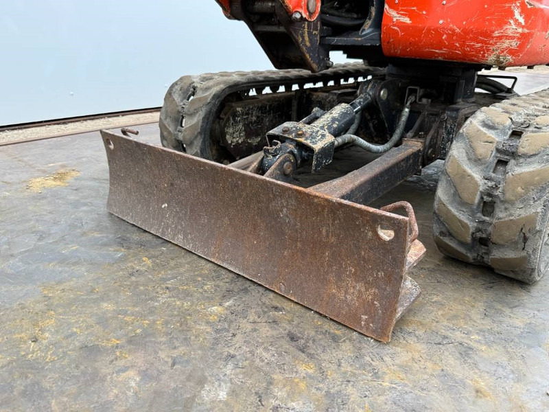 Miniexcavadora Kubota U10-3 - Hydr. Undercarriage / Hammer Lines: foto 18
