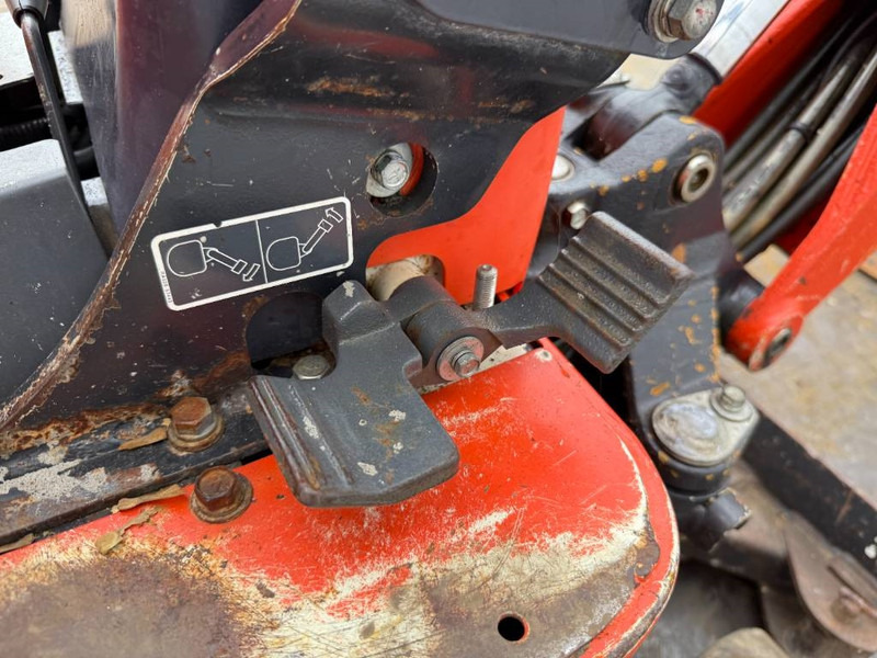 Miniexcavadora Kubota U10-3 - Hydr. Undercarriage / Hammer Lines: foto 12