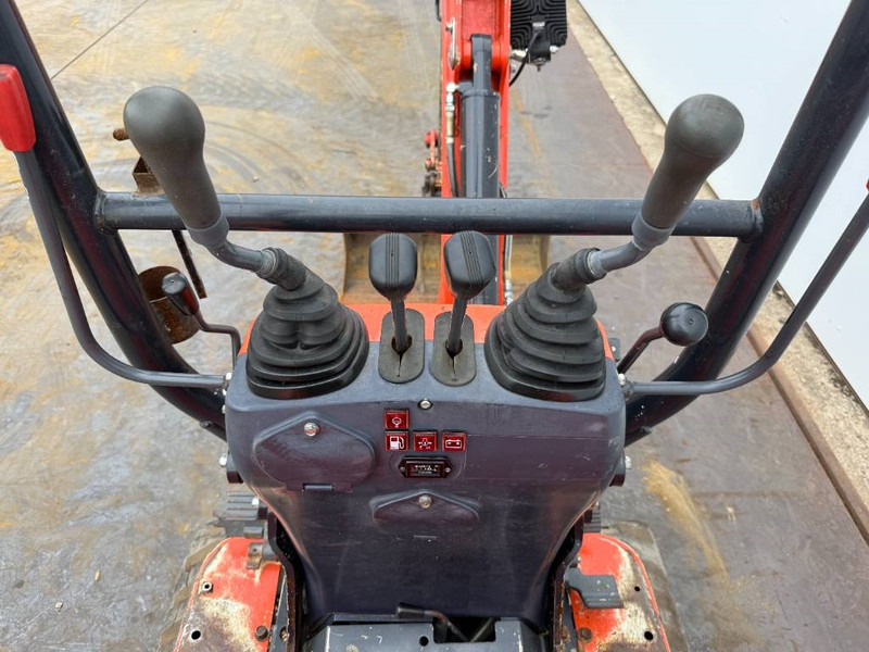 Miniexcavadora Kubota U10-3 - Hydr. Undercarriage / Hammer Lines: foto 10
