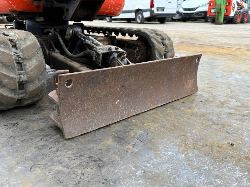 Miniexcavadora Kubota U10-3 - Hydr. Undercarriage / Hammer Lines: foto 19