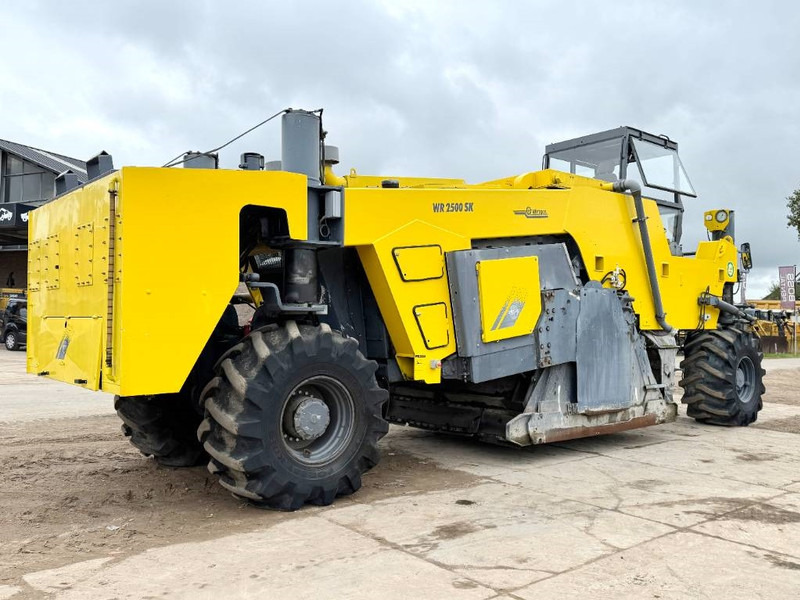 Wirtgen WR2500SK - Dutch Machine / Extra Miller and Tires - Construcción de carreteras: foto 5 Wirtgen WR2500SK - Dutch Machine / Extra Miller and Tires - Construcción de carreteras: foto 5
