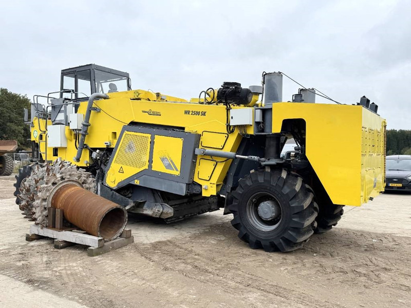 Wirtgen WR2500SK - Dutch Machine / Extra Miller and Tires - Construcción de carreteras: foto 3 Wirtgen WR2500SK - Dutch Machine / Extra Miller and Tires - Construcción de carreteras: foto 3
