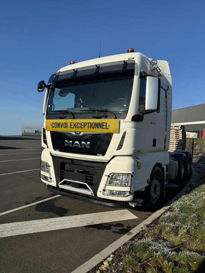 MAN TGX 33.640 - Cabeza tractora: foto 1 MAN TGX 33.640 - Cabeza tractora: foto 1