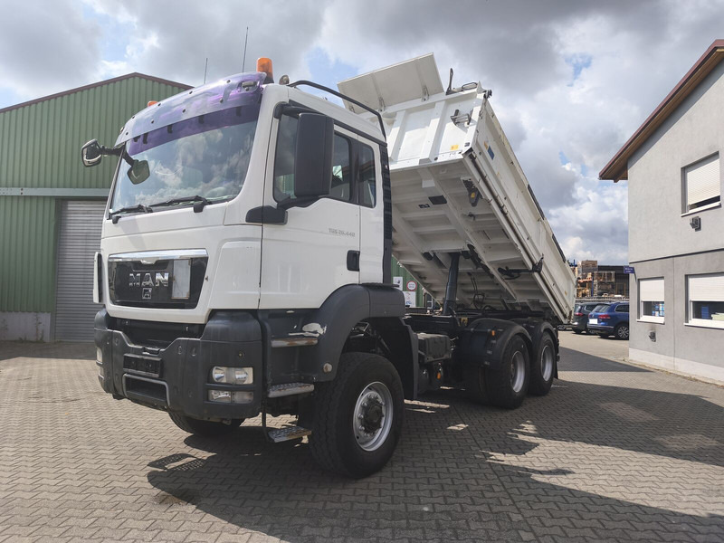 MAN MAN TGS 26.440 Kipper 6x6 Bordmatik Rollplane AHK Euro 5 - Camión volquete: foto 2 MAN MAN TGS 26.440 Kipper 6x6 Bordmatik Rollplane AHK Euro 5 - Camión volquete: foto 2