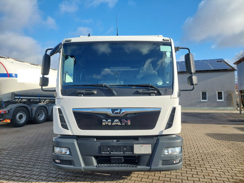 MAN TGL 8.190 L gFH Koffer LBW AHK (25) TÜV NEU - Camión caja cerrada: foto 3 MAN TGL 8.190 L gFH Koffer LBW AHK (25) TÜV NEU - Camión caja cerrada: foto 3