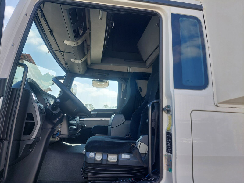 Camión lona MAN TGL 8.220: foto 13