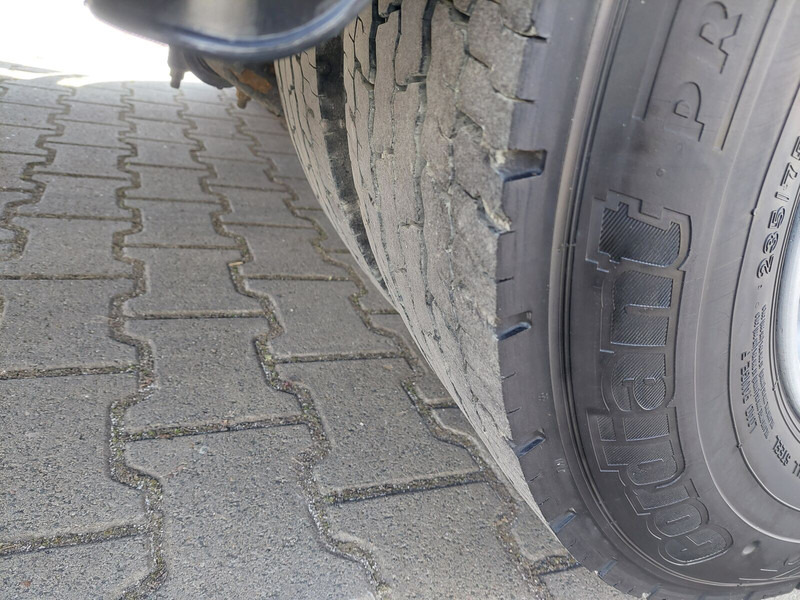 Camión lona MAN TGL 8.220: foto 12