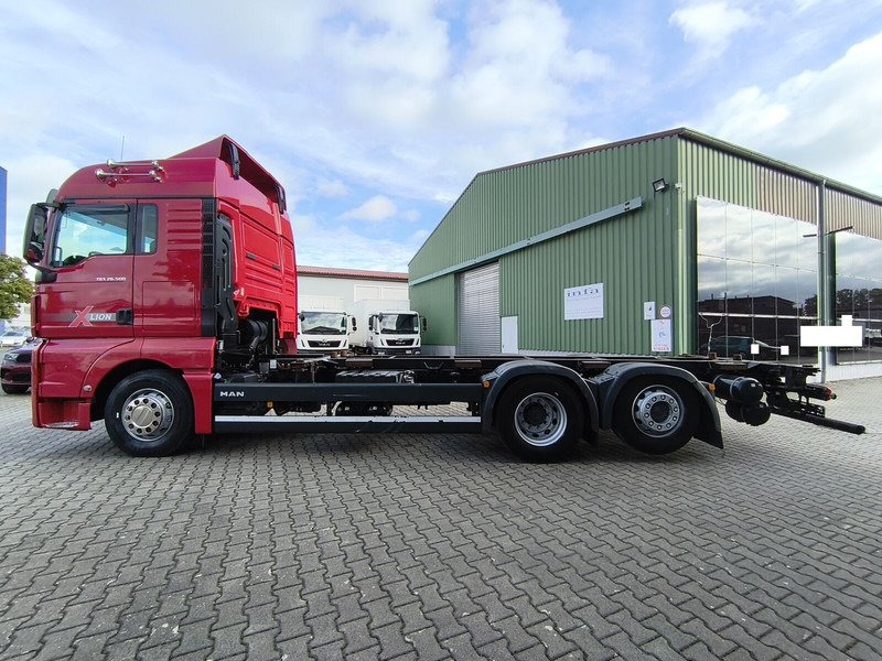 MAN TGX 26.500 BDF 6x2 Euro 6 Standard Lift+Lenk (29) - Camión chasis: foto 5 MAN TGX 26.500 BDF 6x2 Euro 6 Standard Lift+Lenk (29) - Camión chasis: foto 5