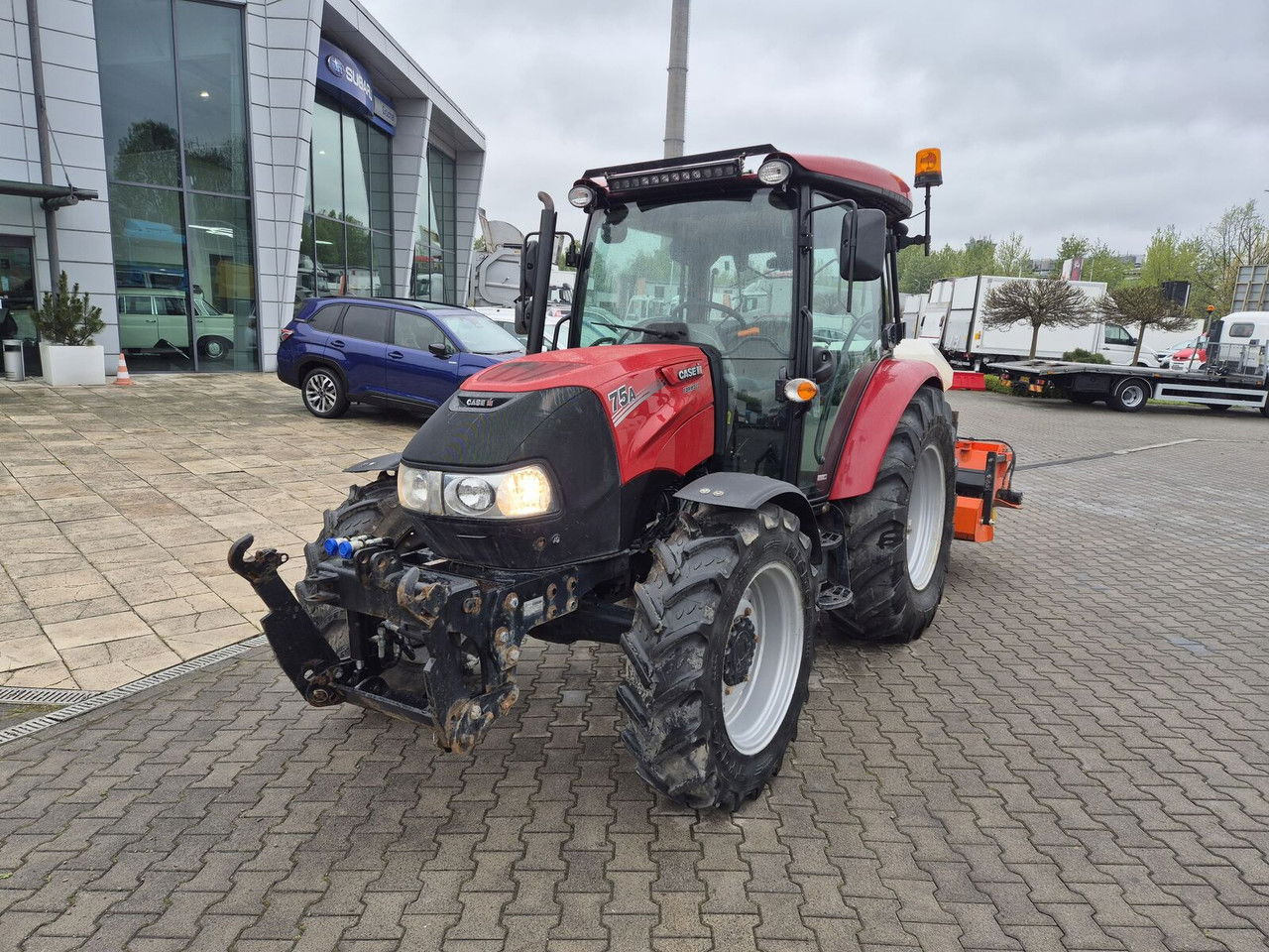 Case IH Farmall 75 / 2022 / Only 1853 MTH / Sweeper + Plow Extra / 1 OWN - Tractor: foto 4 Case IH Farmall 75 / 2022 / Only 1853 MTH / Sweeper + Plow Extra / 1 OWN - Tractor: foto 4