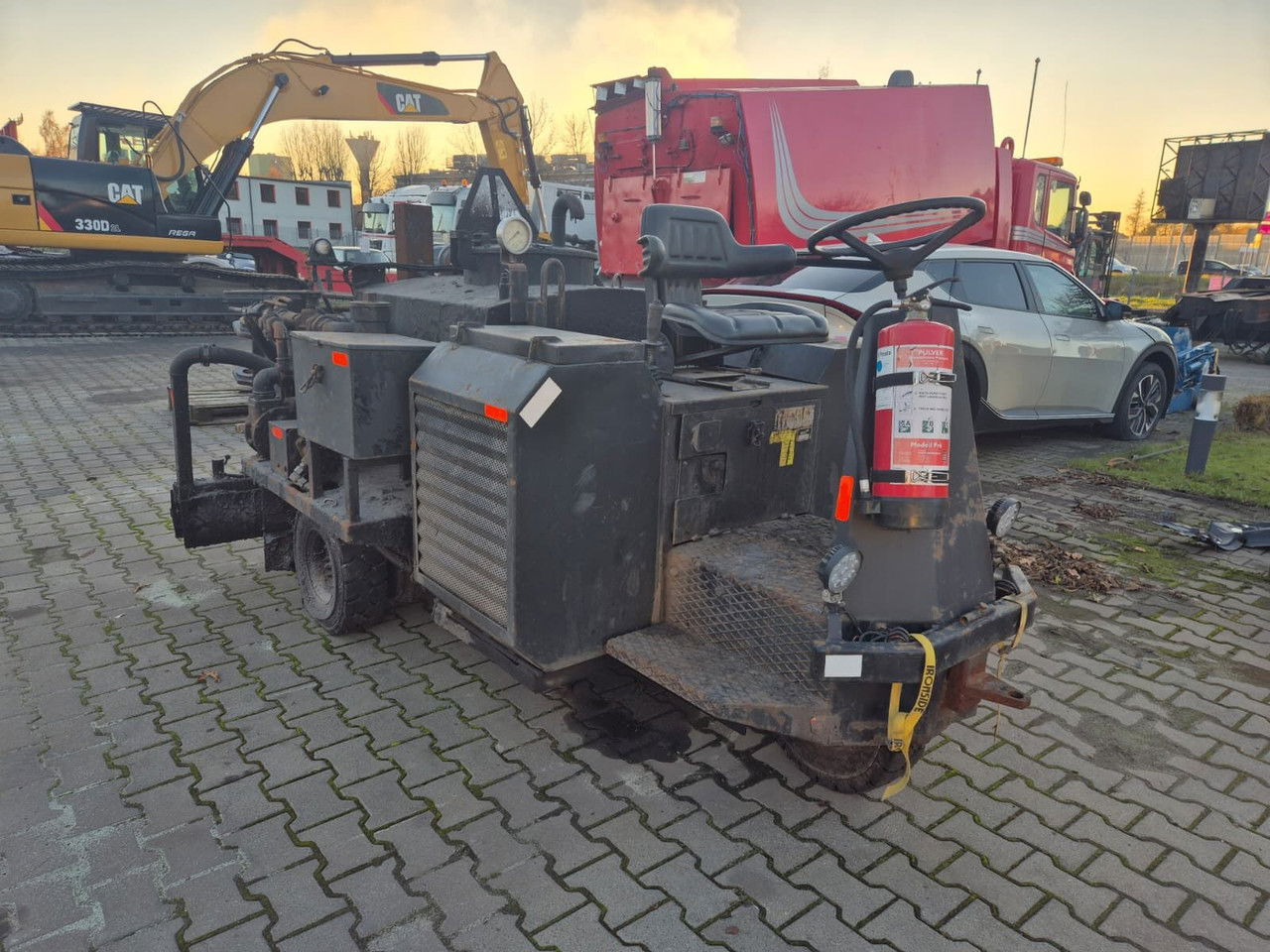 Diversen HM10HD / 1999 / 1 Owner Savalco HM10HD / 1999 / 1 Owner - Distribuidor de asfalto: foto 4 Diversen HM10HD / 1999 / 1 Owner Savalco HM10HD / 1999 / 1 Owner - Distribuidor de asfalto: foto 4