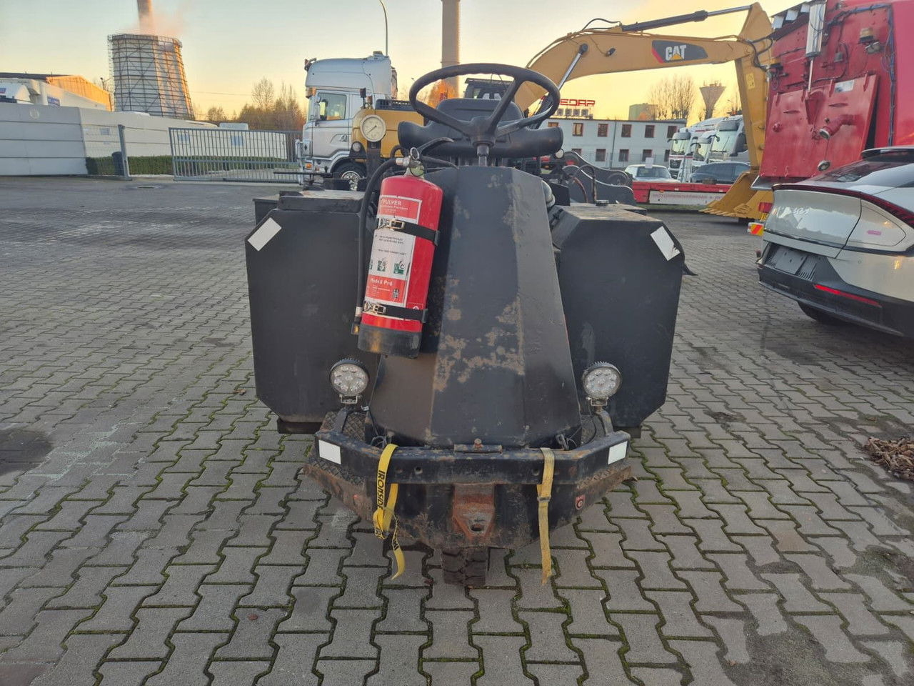 Diversen HM10HD / 1999 / 1 Owner Savalco HM10HD / 1999 / 1 Owner - Distribuidor de asfalto: foto 3 Diversen HM10HD / 1999 / 1 Owner Savalco HM10HD / 1999 / 1 Owner - Distribuidor de asfalto: foto 3