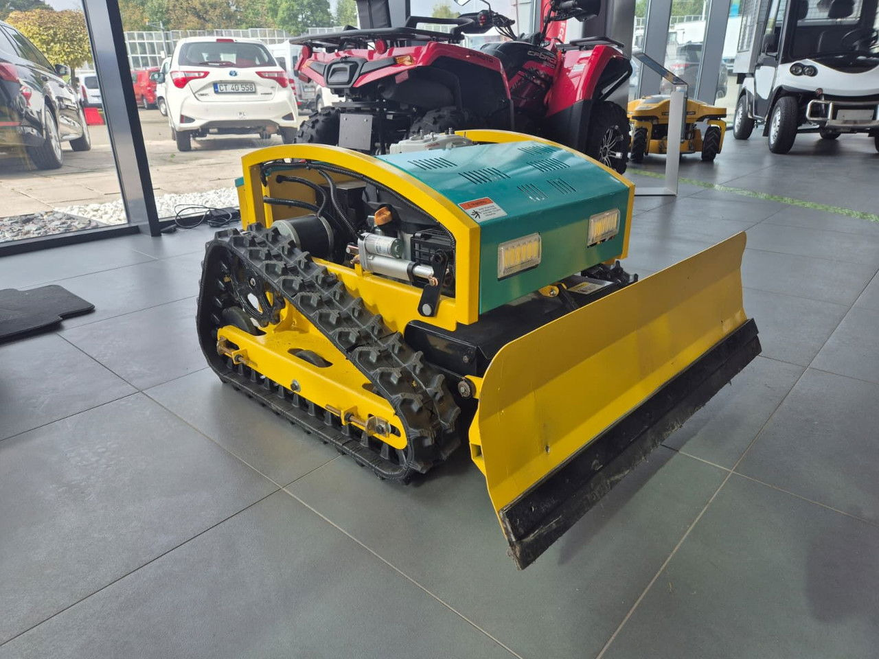 Diversen MP-M500PRO / Brand NEW / Remote Controller Mower / Snow Plow - Maquinaria de jardinería: foto 5 Diversen MP-M500PRO / Brand NEW / Remote Controller Mower / Snow Plow - Maquinaria de jardinería: foto 5