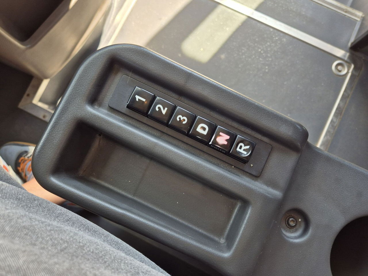 Autocar Irisbus Iveco 330 KM / Solar Panels / NEW Equiped: foto 9