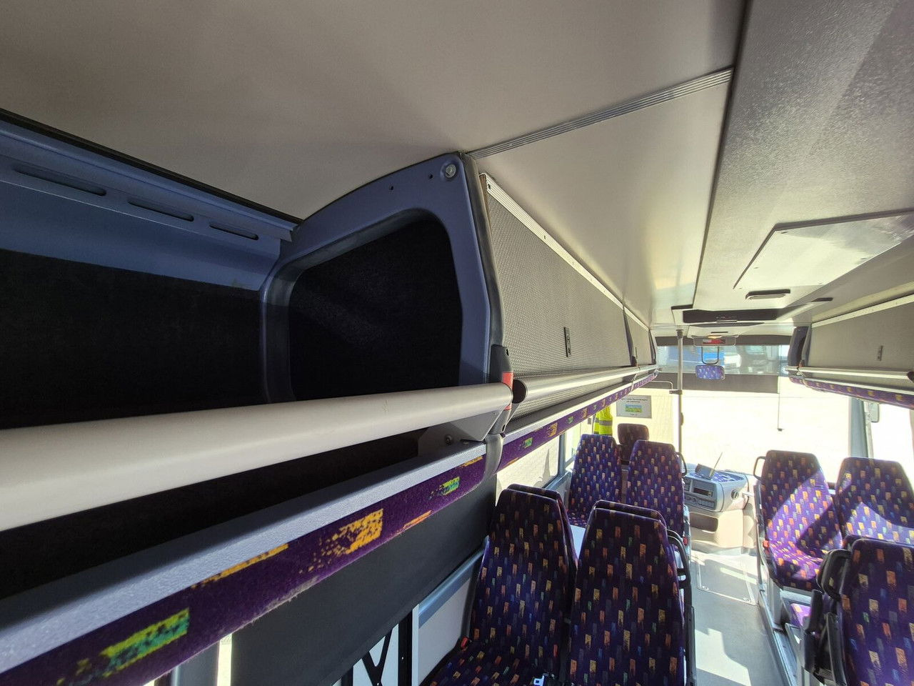 Autocar Irisbus Iveco 330 KM / Solar Panels / NEW Equiped: foto 23