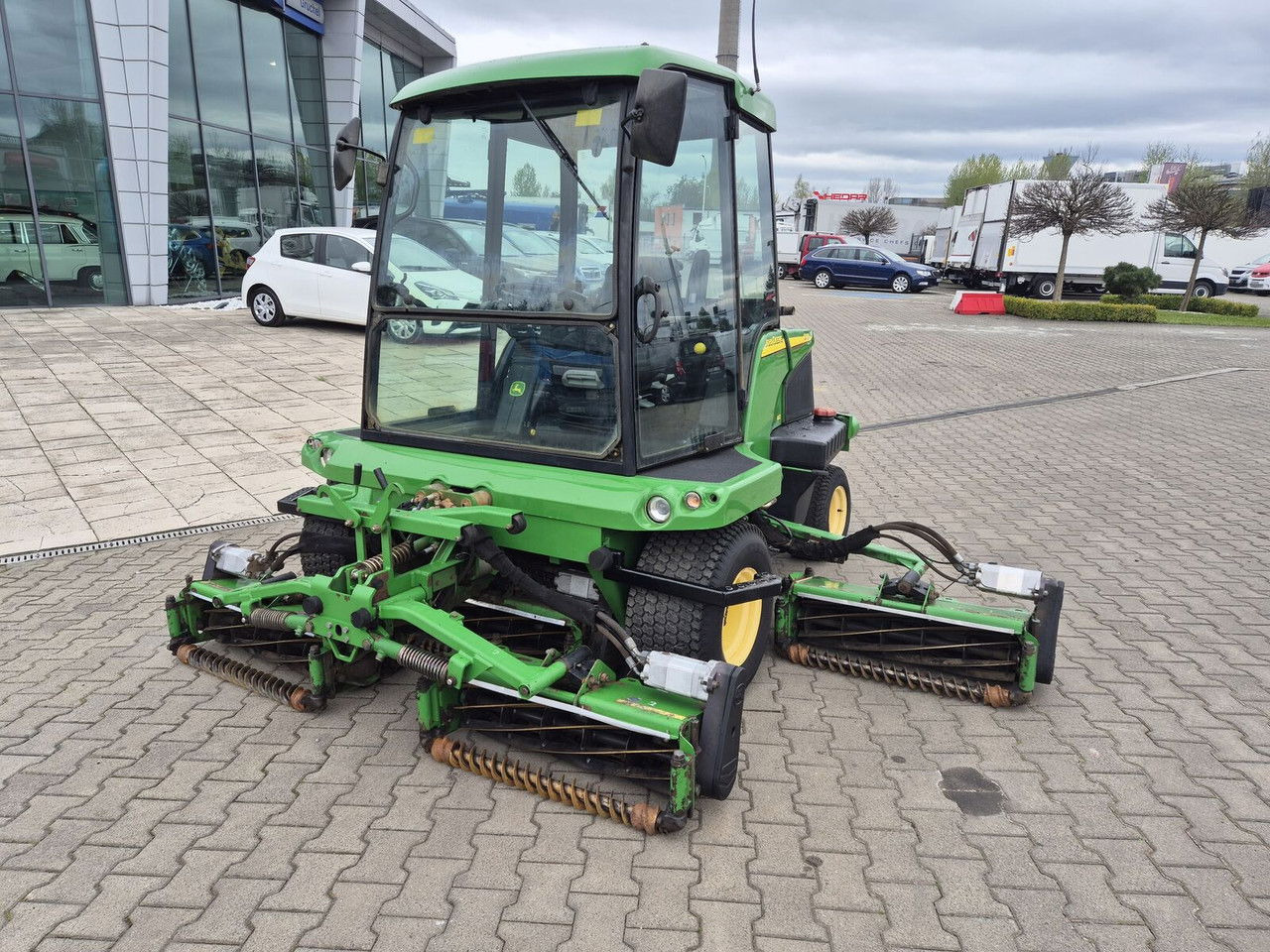 John Deere 1905 4WD / 2010 / Serviced / Cabin - Cortacésped: foto 2 John Deere 1905 4WD / 2010 / Serviced / Cabin - Cortacésped: foto 2