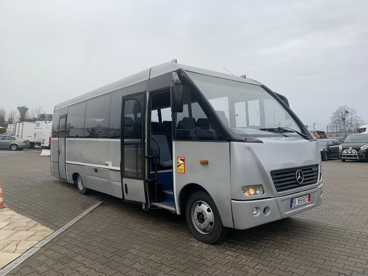 Mercedes-Benz Vario 814D, Mediano, Cibro, Vario,33 seats, E4, Wide Body - Autobús suburbano: foto 1 Mercedes-Benz Vario 814D, Mediano, Cibro, Vario,33 seats, E4, Wide Body - Autobús suburbano: foto 1