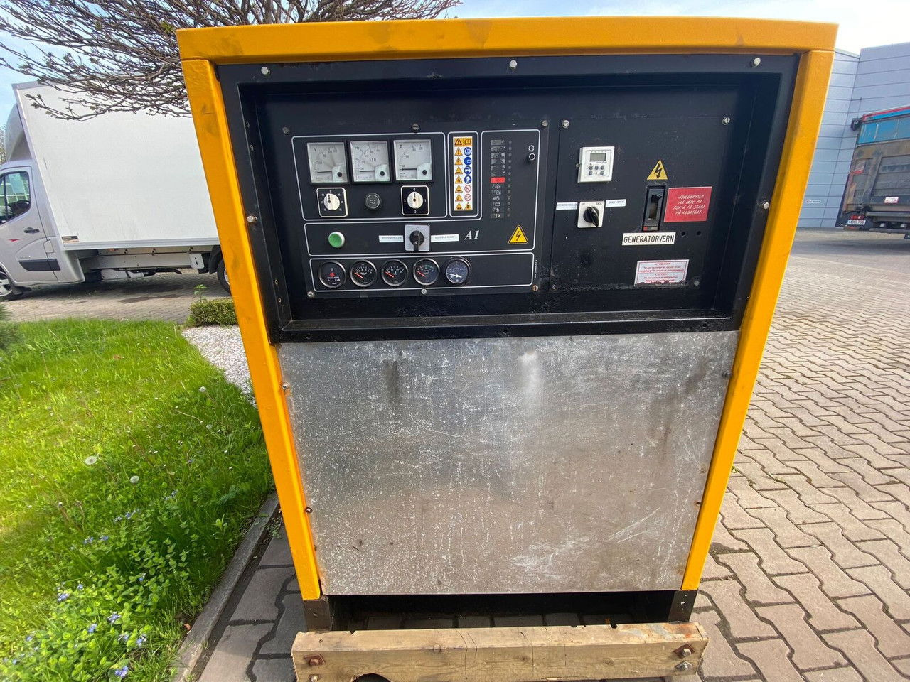 SDMO NS 60 W M, Silent generator 60kVA, 48KW NS 60 W M, Silent generator 60kVA, - Generador industriale: foto 3 SDMO NS 60 W M, Silent generator 60kVA, 48KW NS 60 W M, Silent generator 60kVA, - Generador industriale: foto 3