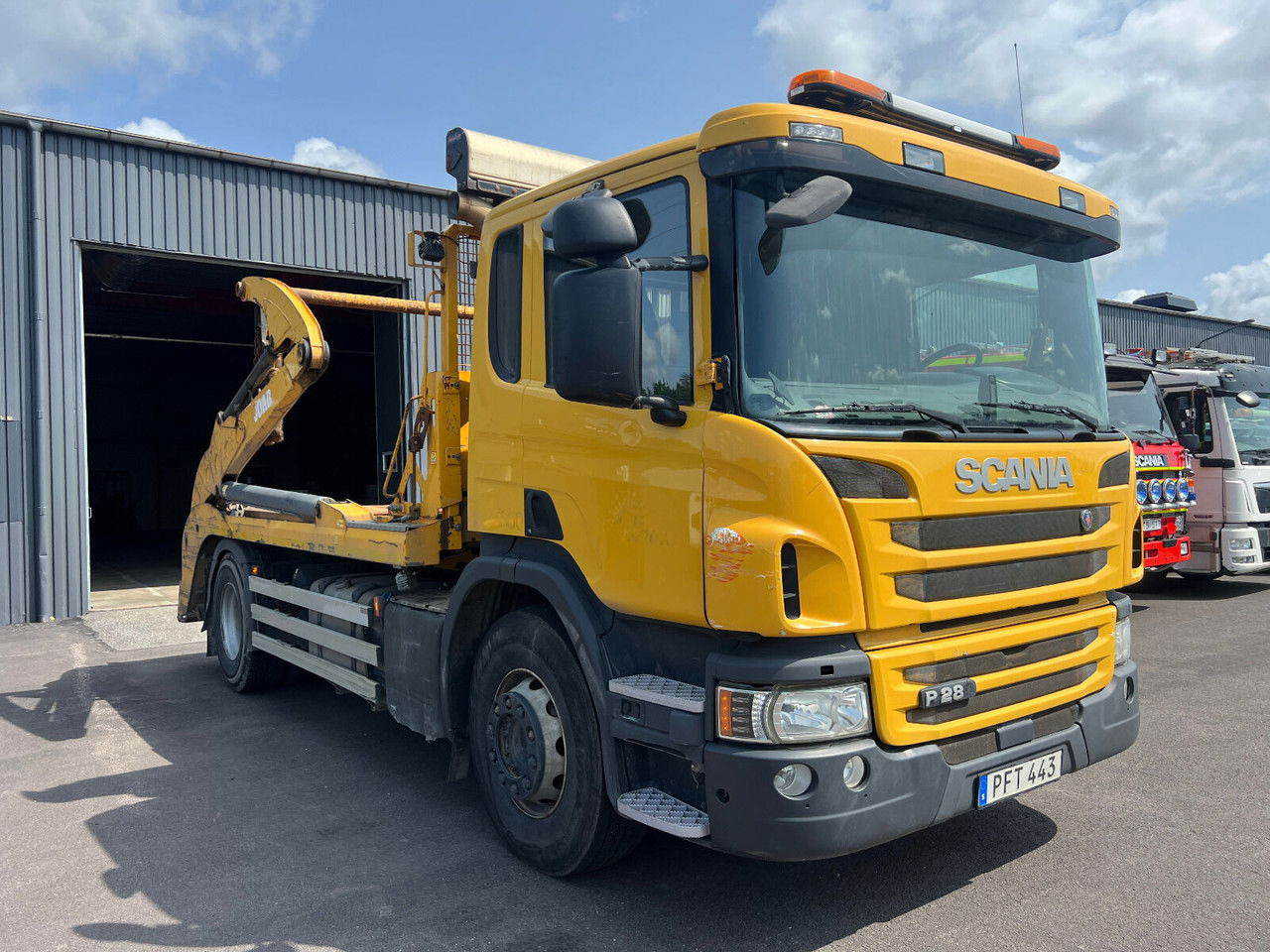 Scania P280 4X2 / Skipper / Joab / 1 OW / Very Good Condition / Service - Camión portacontenedore/ Intercambiable: foto 2 Scania P280 4X2 / Skipper / Joab / 1 OW / Very Good Condition / Service - Camión portacontenedore/ Intercambiable: foto 2