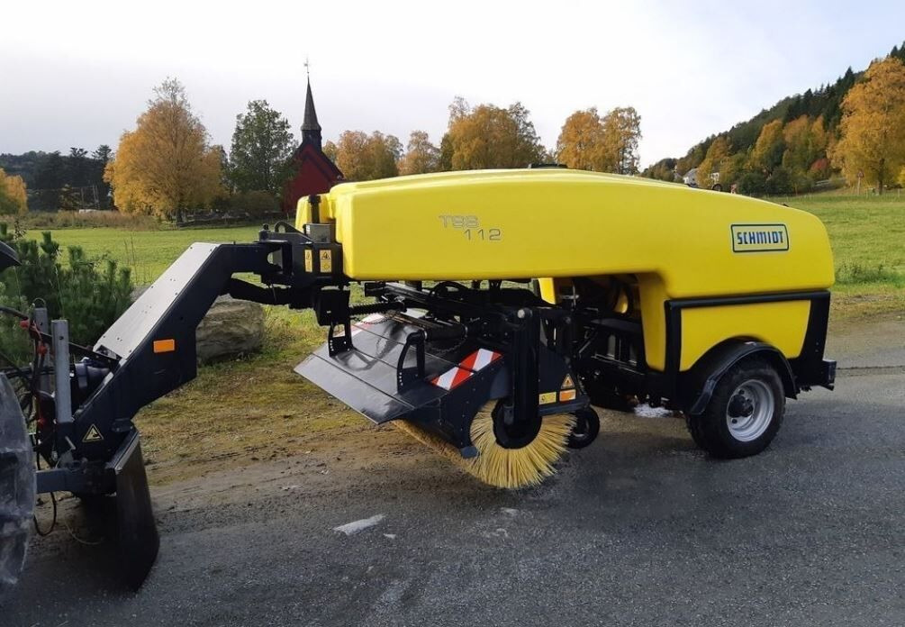 Schmidt TSS 122, Like NEW - Barredora vial: foto 2 Schmidt TSS 122, Like NEW - Barredora vial: foto 2