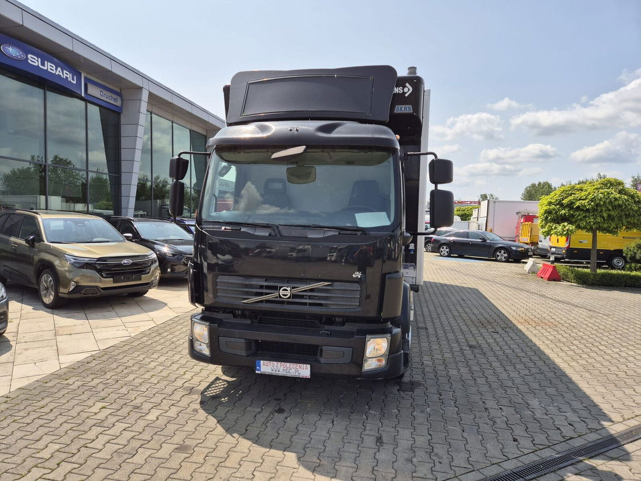 Volvo FL 240 - Camión caja cerrada: foto 3 Volvo FL 240 - Camión caja cerrada: foto 3