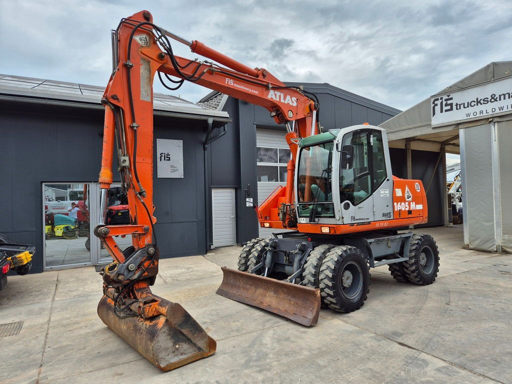 Atlas 1605 - 2005 Year - 2X Buckets - Excavadora de ruedas: foto 1 Atlas 1605 - 2005 Year - 2X Buckets - Excavadora de ruedas: foto 1
