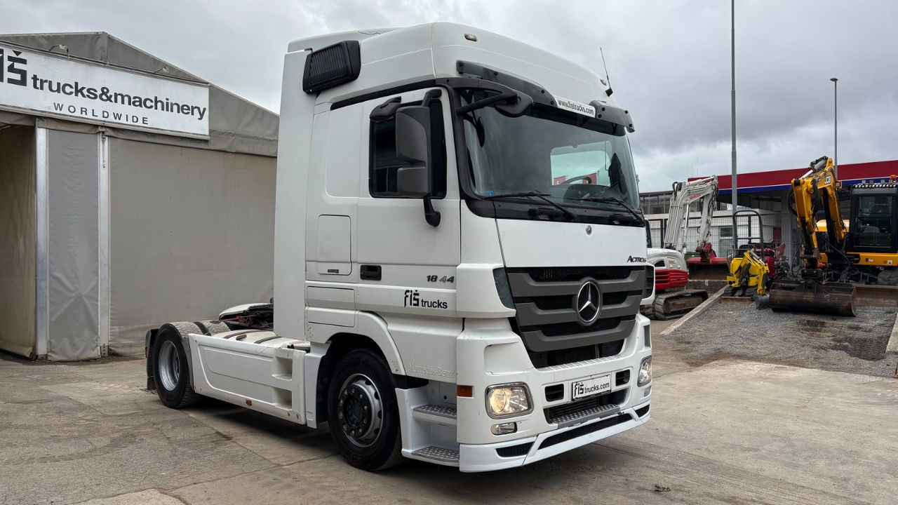 Mercedes-Benz Actros 1844 4x2 - tractor unit - retarder - Cabeza tractora: foto 2 Mercedes-Benz Actros 1844 4x2 - tractor unit - retarder - Cabeza tractora: foto 2