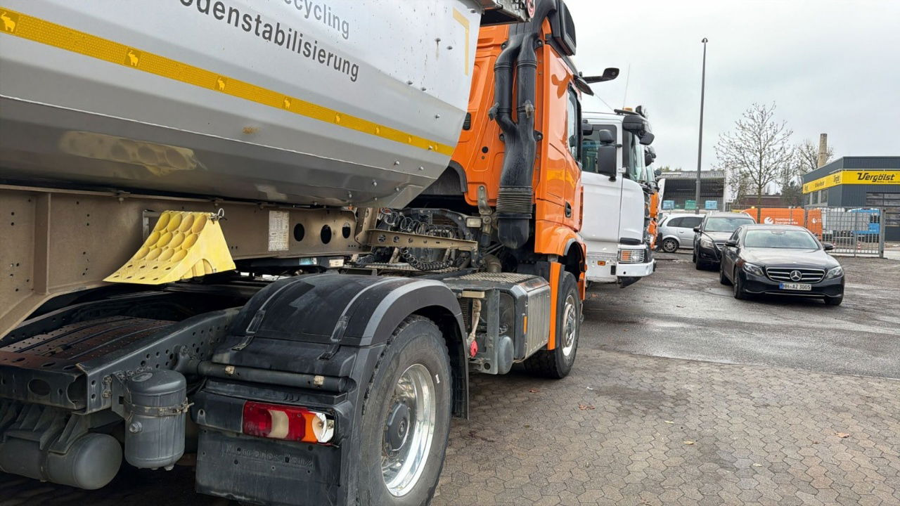 Mercedes-Benz Arocs 1851 LS HAD 4X4 - Euro 6 - retarder - tipper hydraulics - Cabeza tractora: foto 3 Mercedes-Benz Arocs 1851 LS HAD 4X4 - Euro 6 - retarder - tipper hydraulics - Cabeza tractora: foto 3