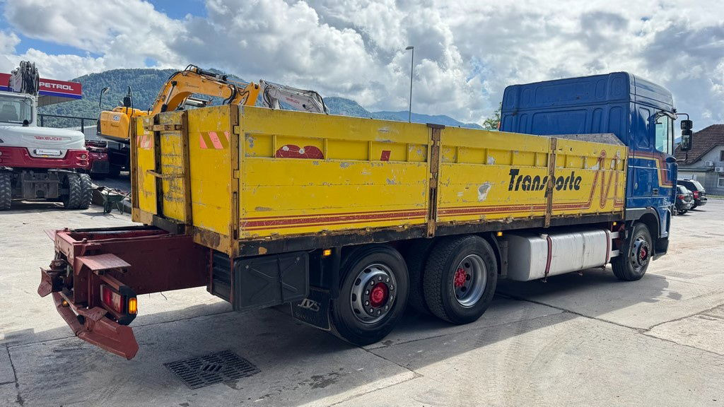 DAF XF 95.380 6X2 stake body - air condition - Camión caja abierta: foto 5 DAF XF 95.380 6X2 stake body - air condition - Camión caja abierta: foto 5
