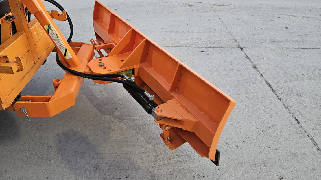 Diversen Tiger 4x4 tipper + snow plate - Camión volquete: foto 5 Diversen Tiger 4x4 tipper + snow plate - Camión volquete: foto 5