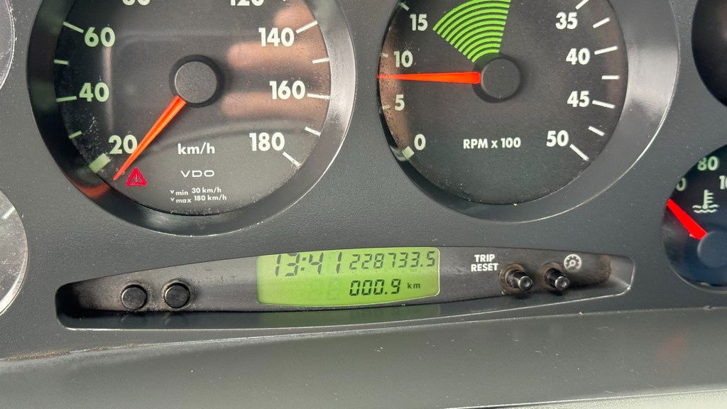 Caja abierta furgoneta Iveco Daily 65 C15 stake body - Hiab 045-3 - 7.5M: foto 25