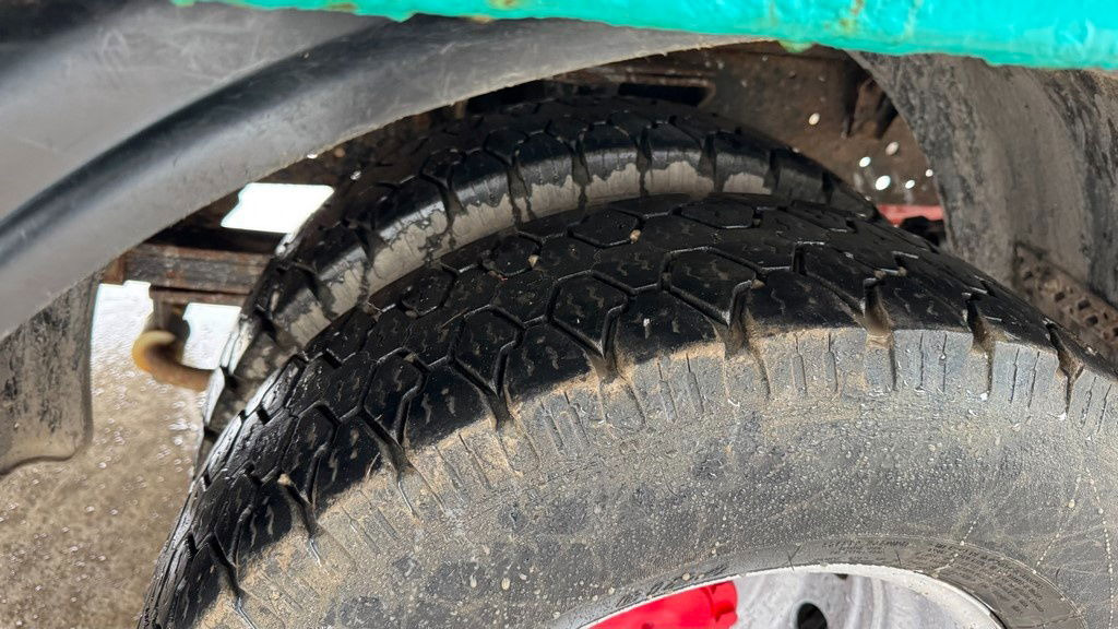 Caja abierta furgoneta Iveco Daily 65 C15 stake body - Hiab 045-3 - 7.5M: foto 14