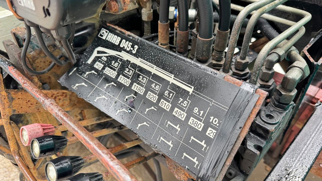 Caja abierta furgoneta Iveco Daily 65 C15 stake body - Hiab 045-3 - 7.5M: foto 10