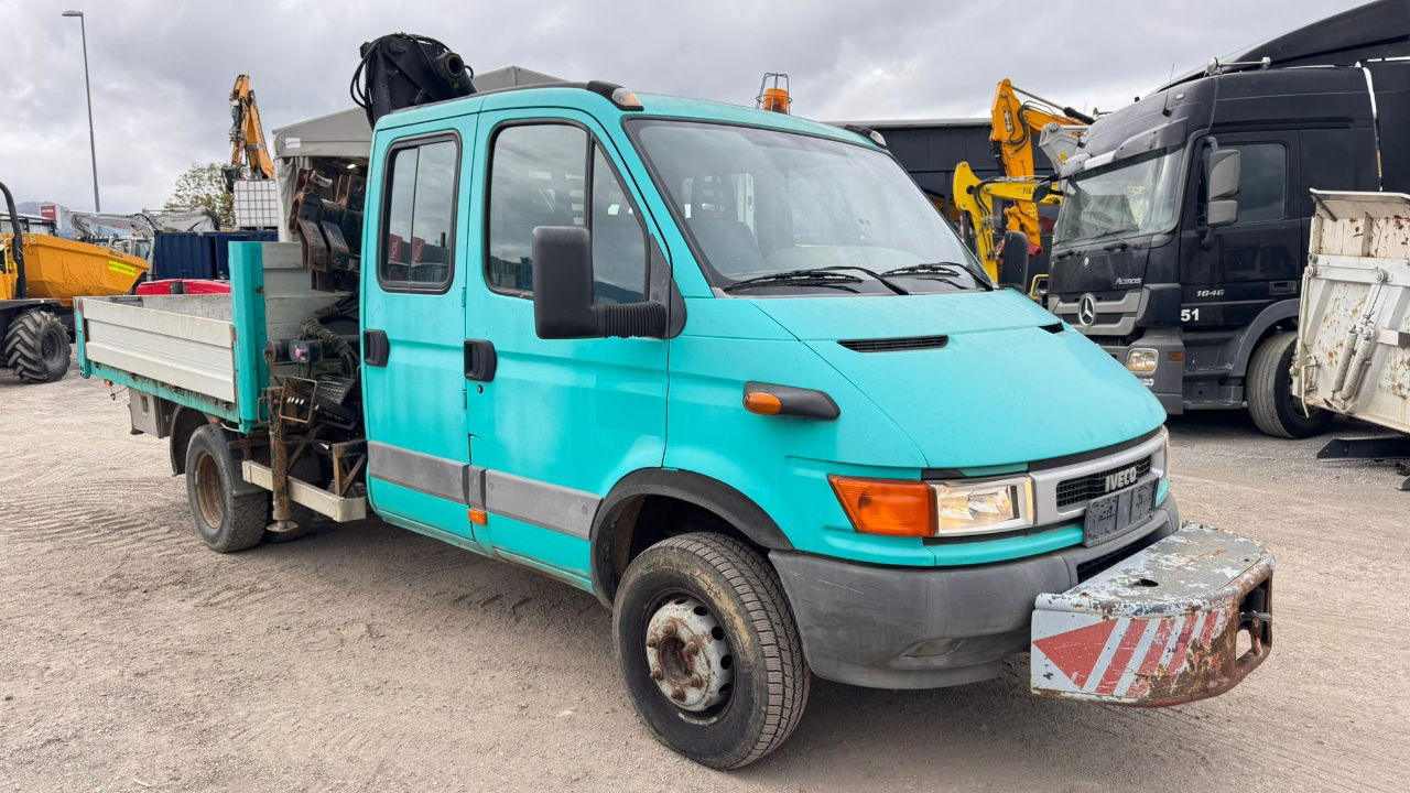 Iveco Daily 65 C15 stake body - Hiab 045-3 - 7.5M - Caja abierta furgoneta, Furgoneta combi: foto 2 Iveco Daily 65 C15 stake body - Hiab 045-3 - 7.5M - Caja abierta furgoneta, Furgoneta combi: foto 2