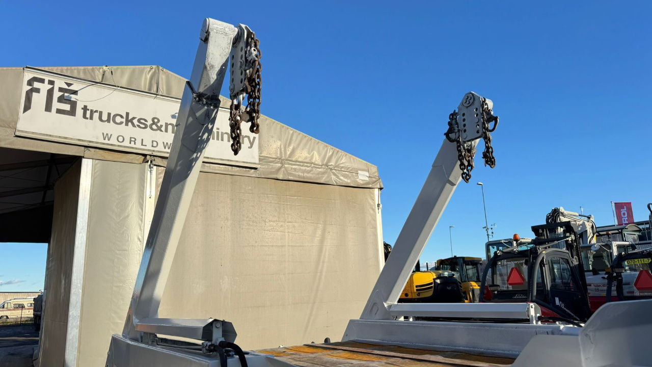 MAN 18.284 LK 4x2 absetz tipper - euro 2 - Camión portacontenedore/ Intercambiable: foto 4 MAN 18.284 LK 4x2 absetz tipper - euro 2 - Camión portacontenedore/ Intercambiable: foto 4