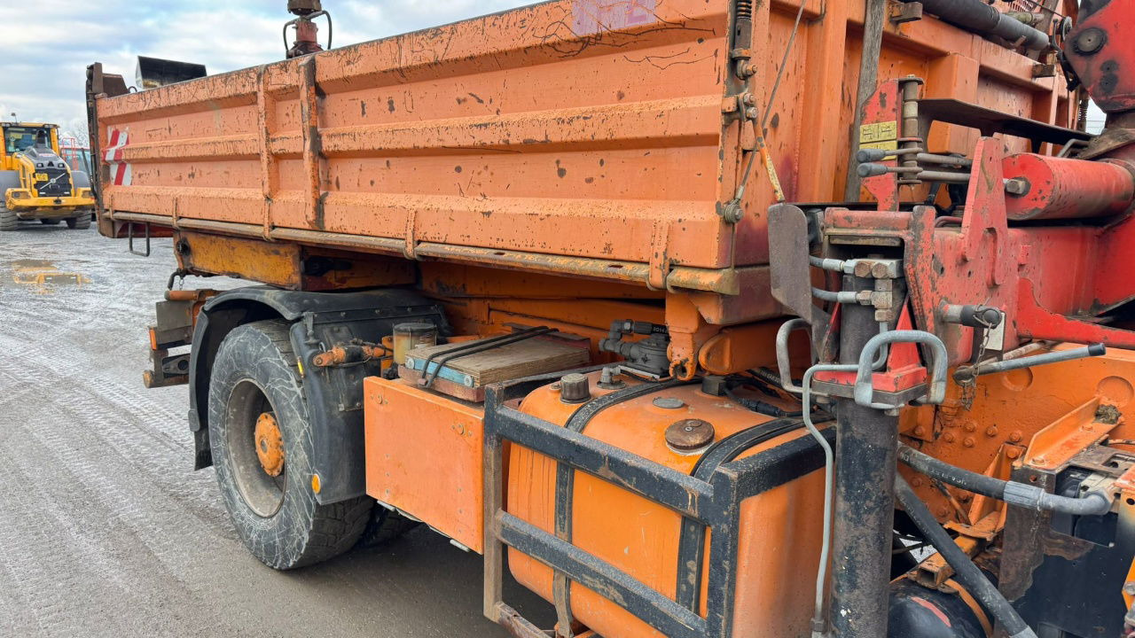 MAN 19.293 4x4 tipper 14.8M - remote control - Camión volquete: foto 4 MAN 19.293 4x4 tipper 14.8M - remote control - Camión volquete: foto 4