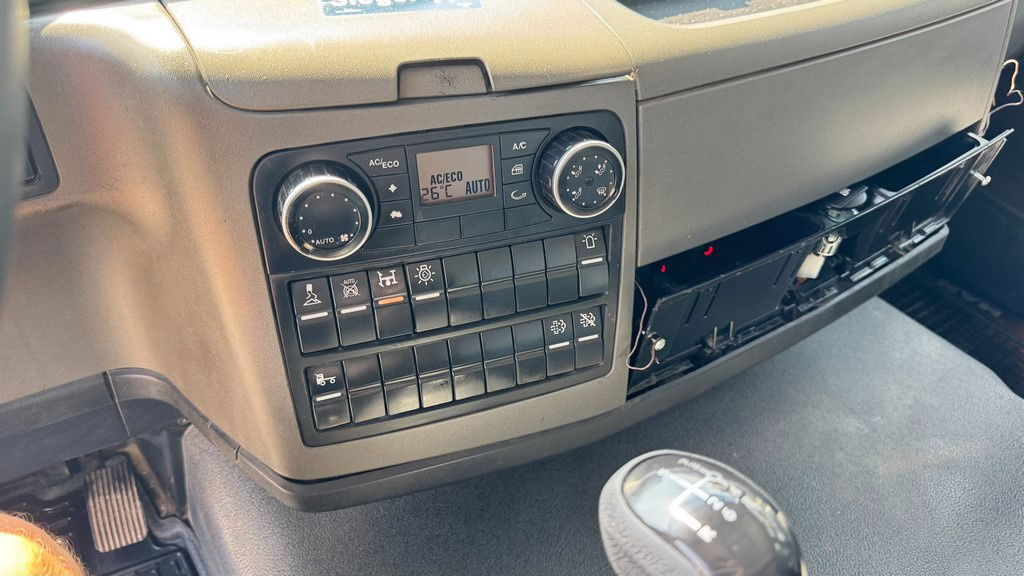 Leasing de MAN TGS 26.440 6X4 bordmatic tipper - euro 6 MAN TGS 26.440 6X4 bordmatic tipper - euro 6: foto 27 Leasing de MAN TGS 26.440 6X4 bordmatic tipper - euro 6 MAN TGS 26.440 6X4 bordmatic tipper - euro 6: foto 27