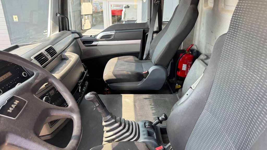 Leasing de MAN TGS 26.440 6X4 bordmatic tipper - euro 6 MAN TGS 26.440 6X4 bordmatic tipper - euro 6: foto 26 Leasing de MAN TGS 26.440 6X4 bordmatic tipper - euro 6 MAN TGS 26.440 6X4 bordmatic tipper - euro 6: foto 26