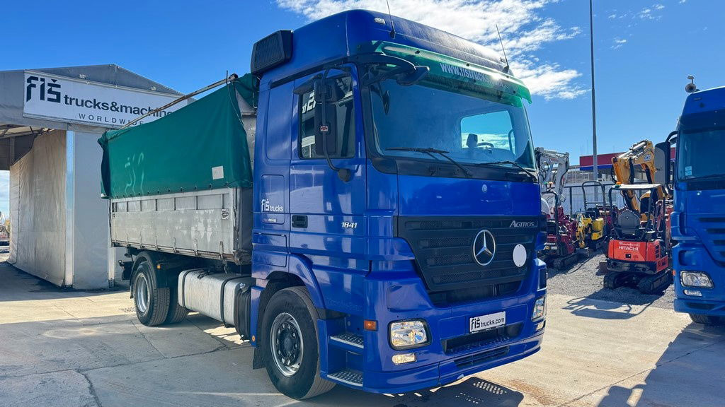 Mercedes-Benz Actros 1841 L 4x2 tipper - tarpaulin - euro 5 - Camión volquete: foto 3 Mercedes-Benz Actros 1841 L 4x2 tipper - tarpaulin - euro 5 - Camión volquete: foto 3