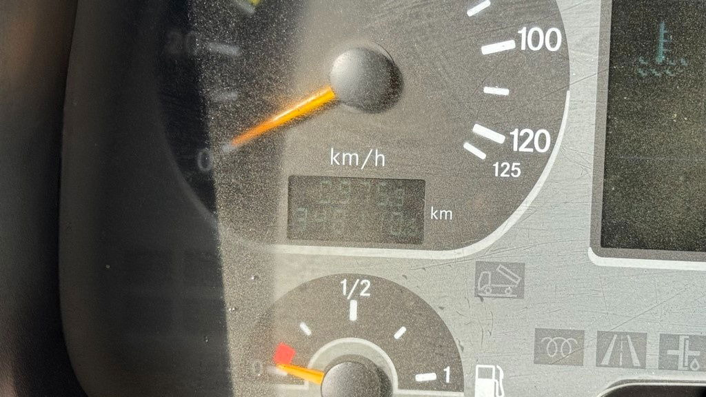 Leasing de Mercedes-Benz Actros 4141 K 8x6 tipper - 19m3 Mercedes-Benz Actros 4141 K 8x6 tipper - 19m3: foto 27 Leasing de Mercedes-Benz Actros 4141 K 8x6 tipper - 19m3 Mercedes-Benz Actros 4141 K 8x6 tipper - 19m3: foto 27