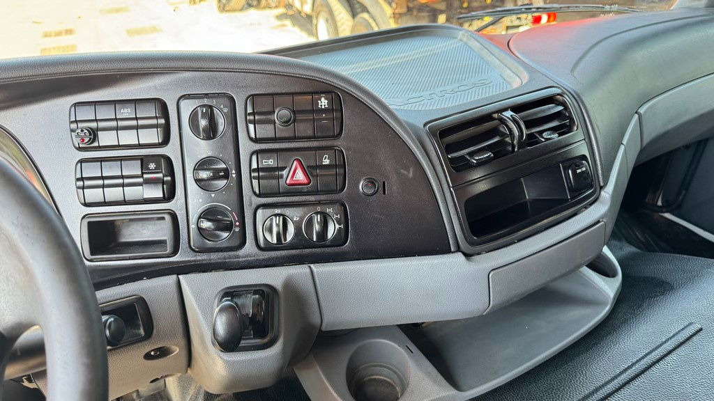 Leasing de Mercedes-Benz Actros 4141 K 8x6 tipper - 19m3 Mercedes-Benz Actros 4141 K 8x6 tipper - 19m3: foto 29 Leasing de Mercedes-Benz Actros 4141 K 8x6 tipper - 19m3 Mercedes-Benz Actros 4141 K 8x6 tipper - 19m3: foto 29