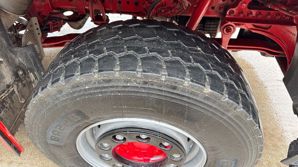 Mercedes-Benz Arocs 2651 6X4 meiller bordmatic tipper - Camión volquete: foto 4 Mercedes-Benz Arocs 2651 6X4 meiller bordmatic tipper - Camión volquete: foto 4