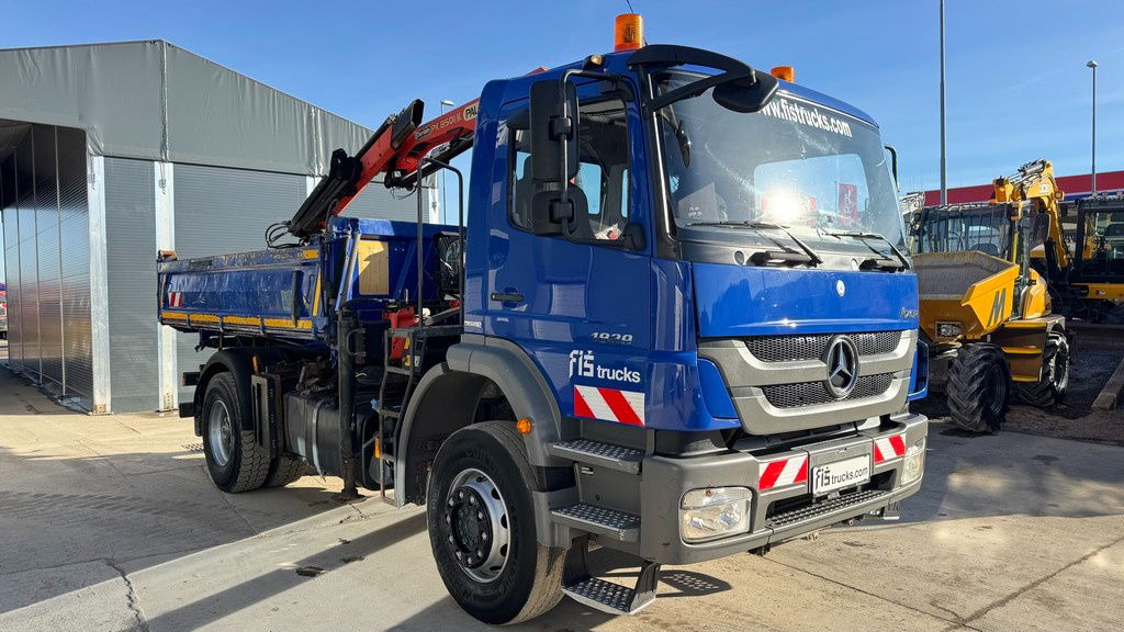 Mercedes-Benz Axor 1829 K 4x2 meiller tipper - crane PK8501 remote - Camión volquete: foto 2 Mercedes-Benz Axor 1829 K 4x2 meiller tipper - crane PK8501 remote - Camión volquete: foto 2