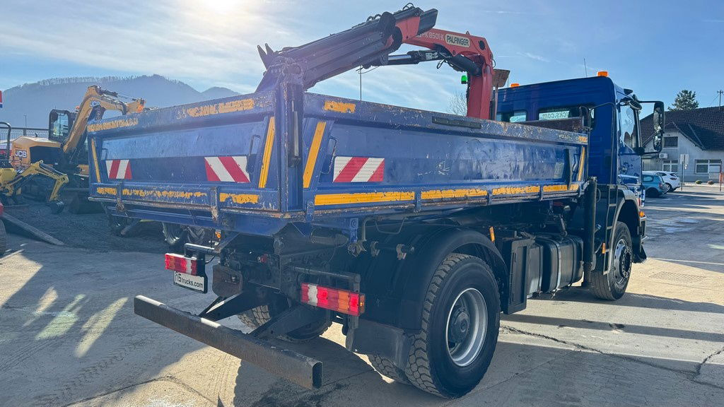 Mercedes-Benz Axor 1829 K 4x2 meiller tipper - crane PK8501 remote - Camión volquete: foto 3 Mercedes-Benz Axor 1829 K 4x2 meiller tipper - crane PK8501 remote - Camión volquete: foto 3