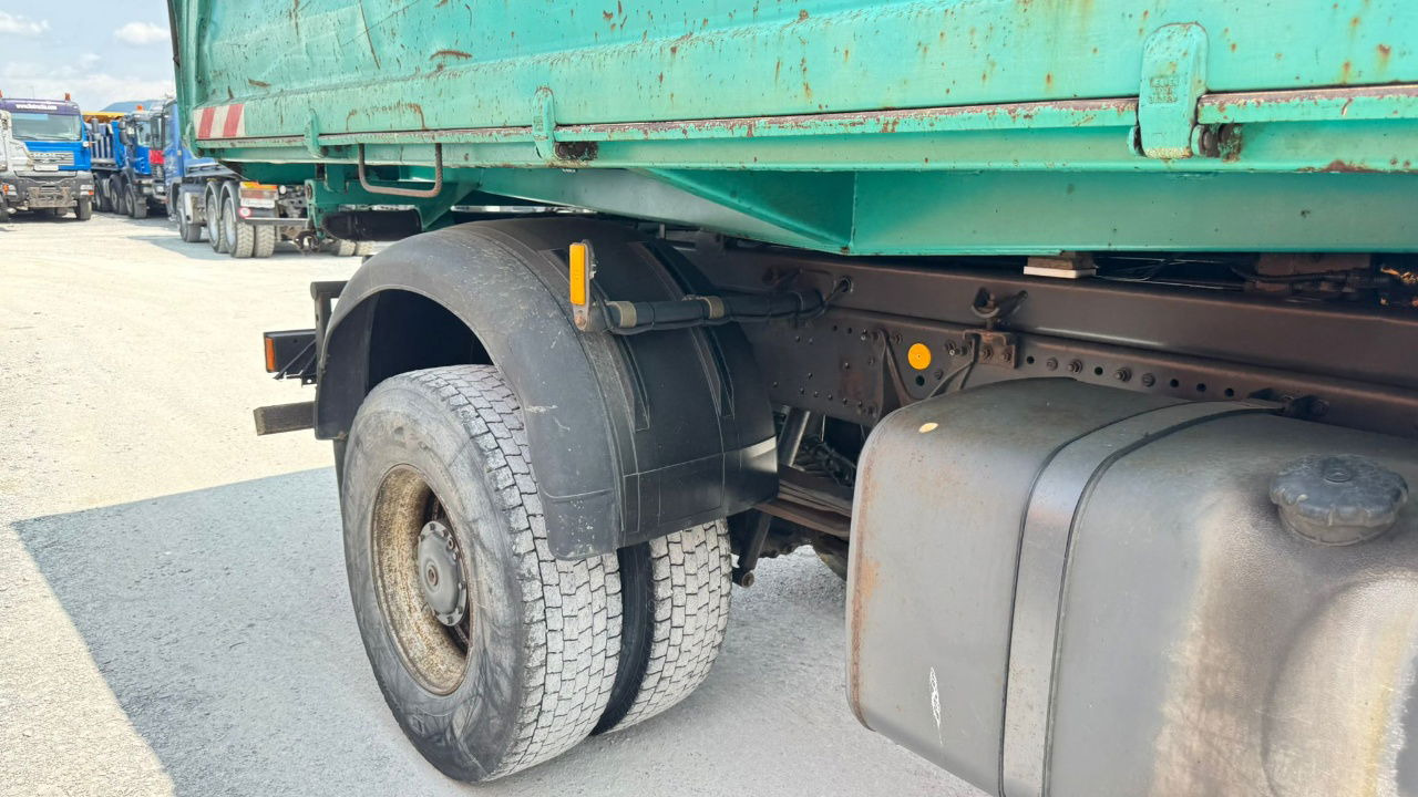 Mercedes-Benz Axor 1829 K 4x4 meiller tipper - Spring - Camión volquete: foto 4 Mercedes-Benz Axor 1829 K 4x4 meiller tipper - Spring - Camión volquete: foto 4