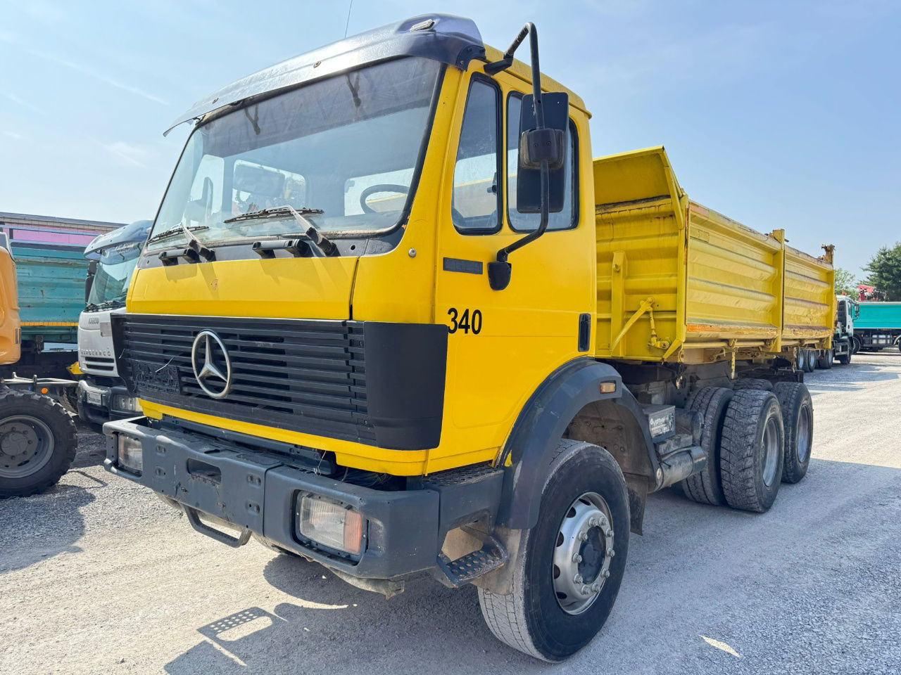 Mercedes-Benz SK 2629 K 2429 6x4 meiller tipper - Camión volquete: foto 1 Mercedes-Benz SK 2629 K 2429 6x4 meiller tipper - Camión volquete: foto 1