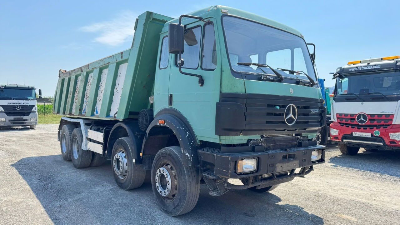 Mercedes-Benz SK 3235 8X4 tipper - V8 - Camión volquete: foto 3 Mercedes-Benz SK 3235 8X4 tipper - V8 - Camión volquete: foto 3